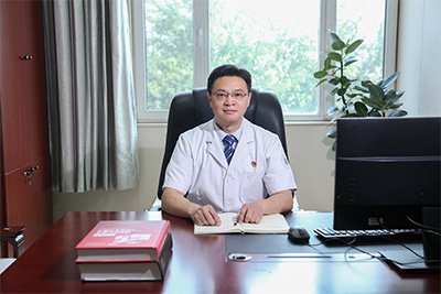 同时加挂河北省第六一分三块直播间打开